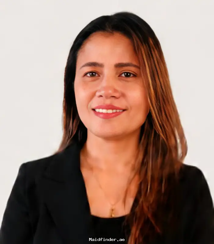 MARIA DEVINA Y. | FILIPINO CAREGIVER AND NANNY | OWN VISA | DUBAI