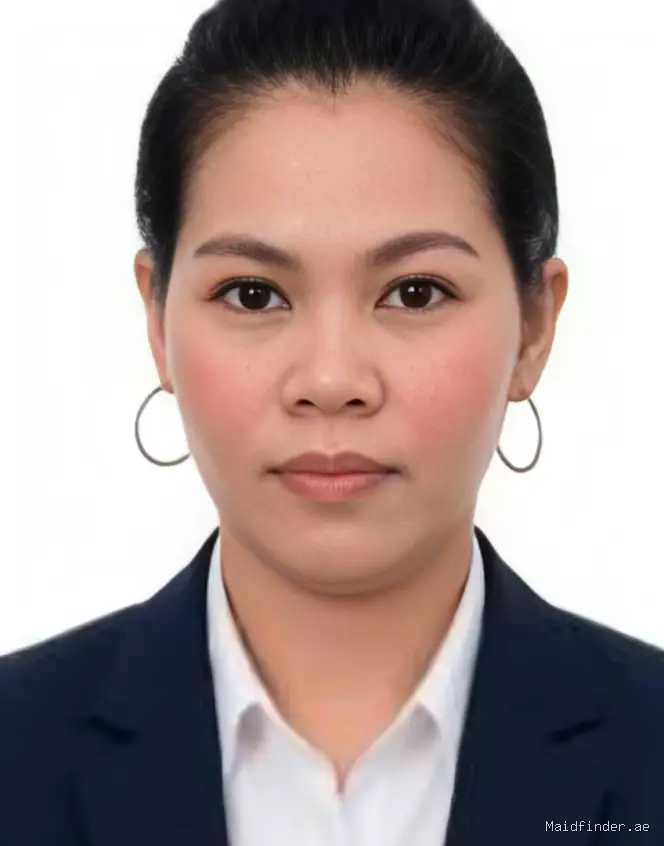 Rachelle O. - Filipino maid in Abu Dhabi