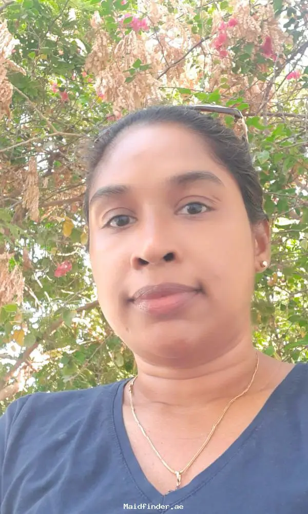Ayesha Dilrukshi K SRI LANKAN LIVE IN MAID DUBAI